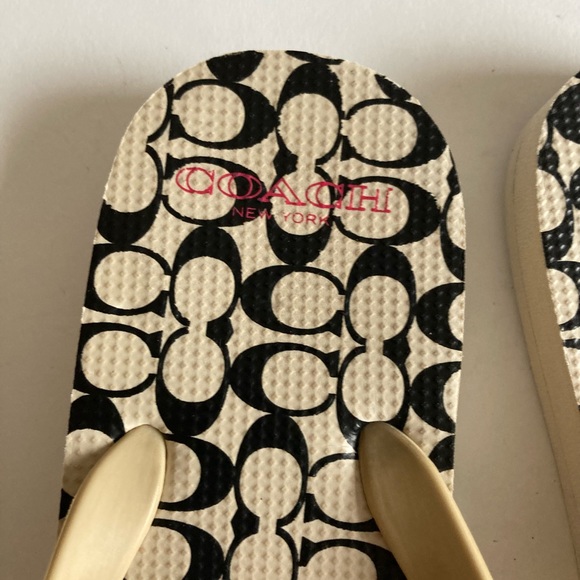 Coach Beige Black Signature Logo Rubber Flip Flops size 6 - Picture 7 of 12